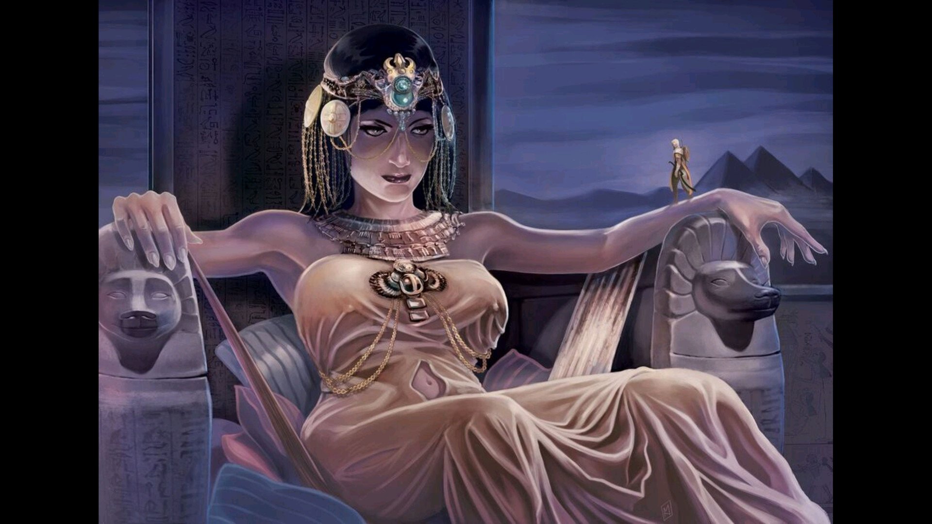 Фото знойной Клеопатры на фоне ночного города с голыми сиськами