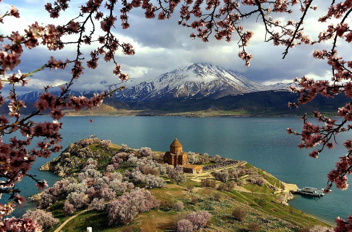 Армения весной