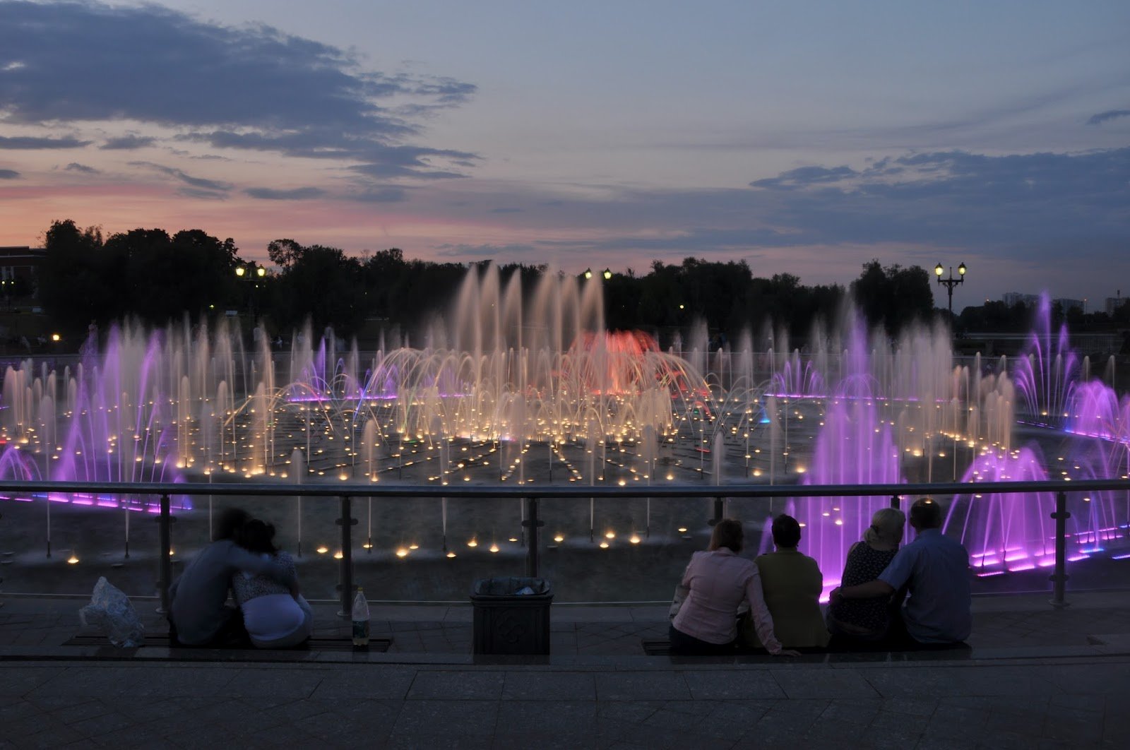 Поющие фонтаны в Москве
