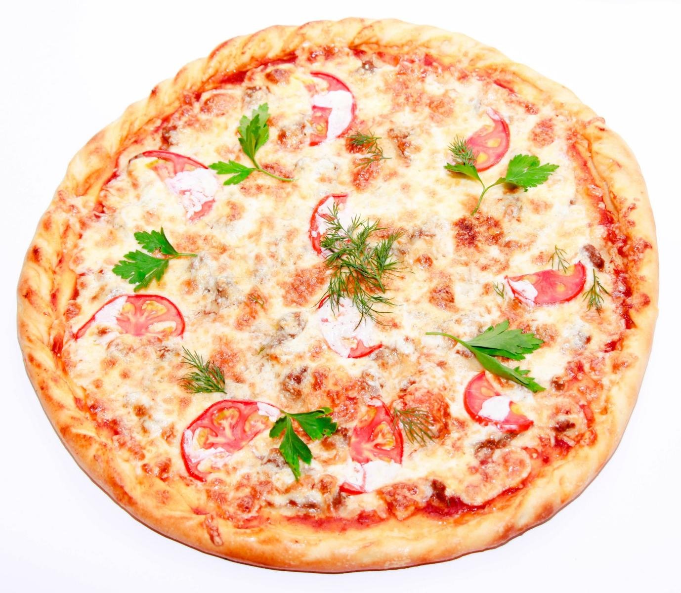 Пицца с мясным фаршем и помидорами