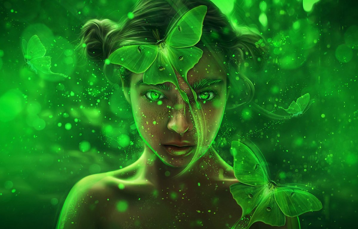 Девушка в зеленом фэнтези