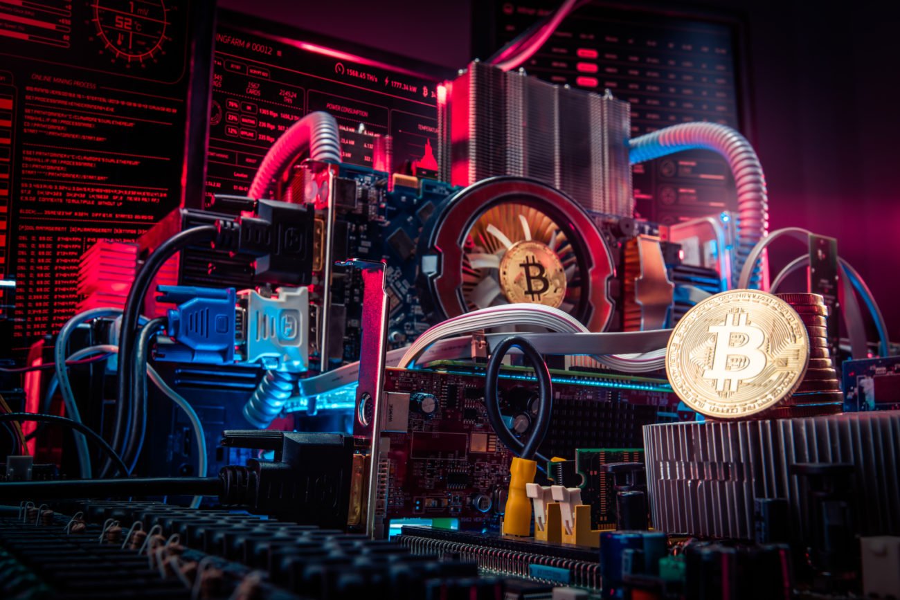 how does a bitcoin mining machine work