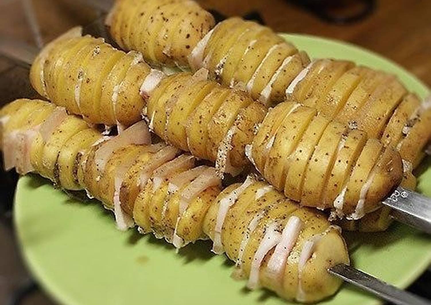 Картошка с салом в фольге на шампурах на мангале рецепт с фото пошагово