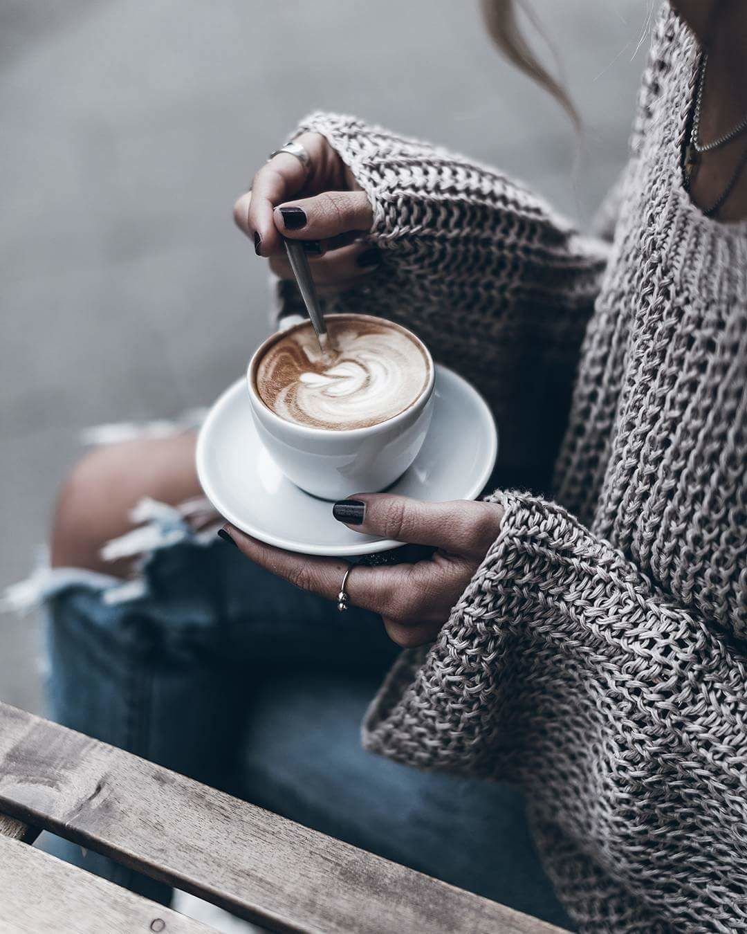 Картинки девушка с кофе