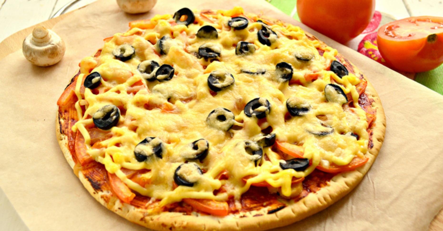 рецепт приготовления пиццы с грибами и колбасой в домашних условиях фото 47